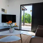 Vakantiehuis North Shore Villas, Makai, Heated & Shared Pool