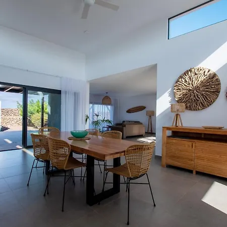 North Shore Villas, Makai, Heated & Shared Pool Ferienhaus *