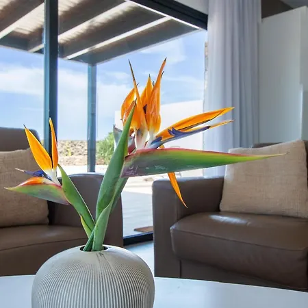 North Shore Villas, Makai, Heated & Shared Pool *