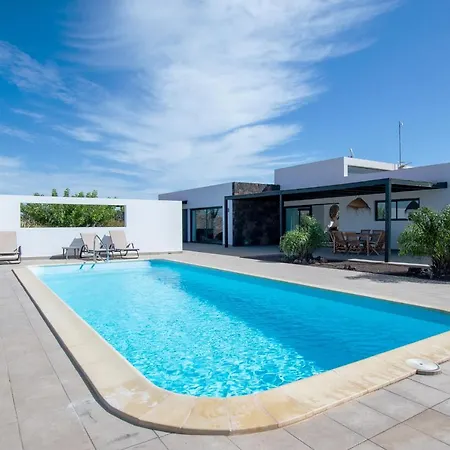 North Shore Villas, Makai, Heated & Shared Pool Ferienhaus Lajares