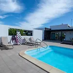 Casa de Férias North Shore Villas, Makai, Heated & Shared Pool Lajares