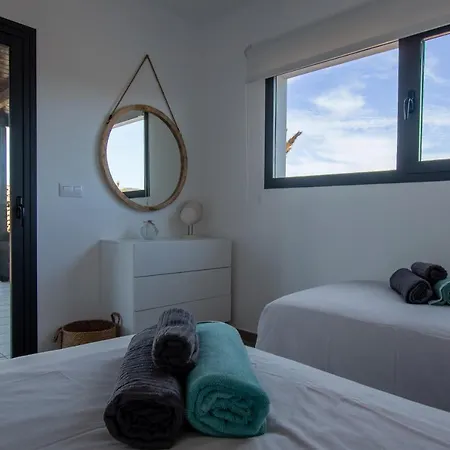 North Shore Villas, Makai, Heated & Shared Pool Holiday home Lajares