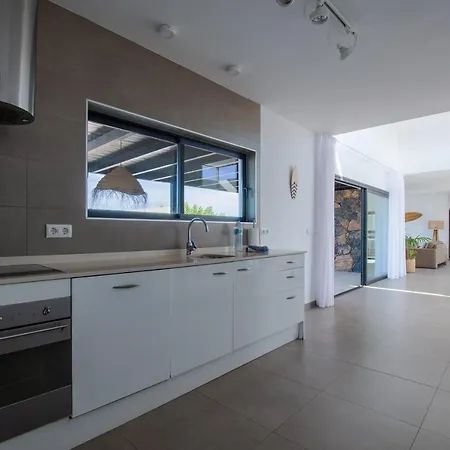 North Shore Villas, Makai, Heated & Shared Pool Lajares