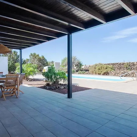 North Shore Villas, Makai, Heated & Shared Pool *