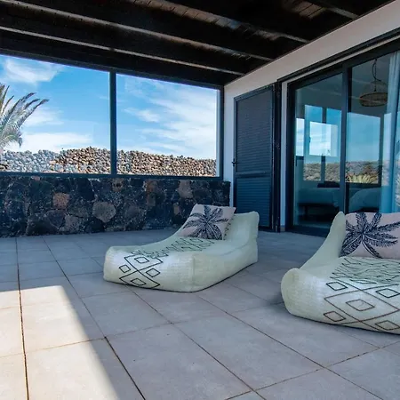 North Shore Villas, Makai, Heated & Shared Pool